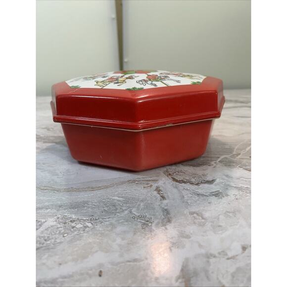 Ullman Co. Vintage Santa Claus Octagon Cookie Tin Christmas Plastic Set Of 3 - Picture 5 of 11